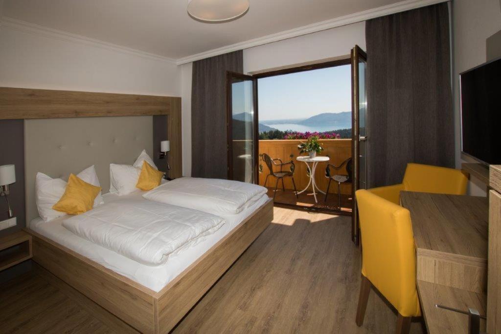 Hofer Superior Hotel 3*